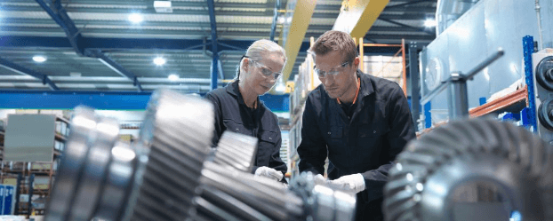 Ausbildung bei TÜV Rheinland – vielseitig, spannend, sicher